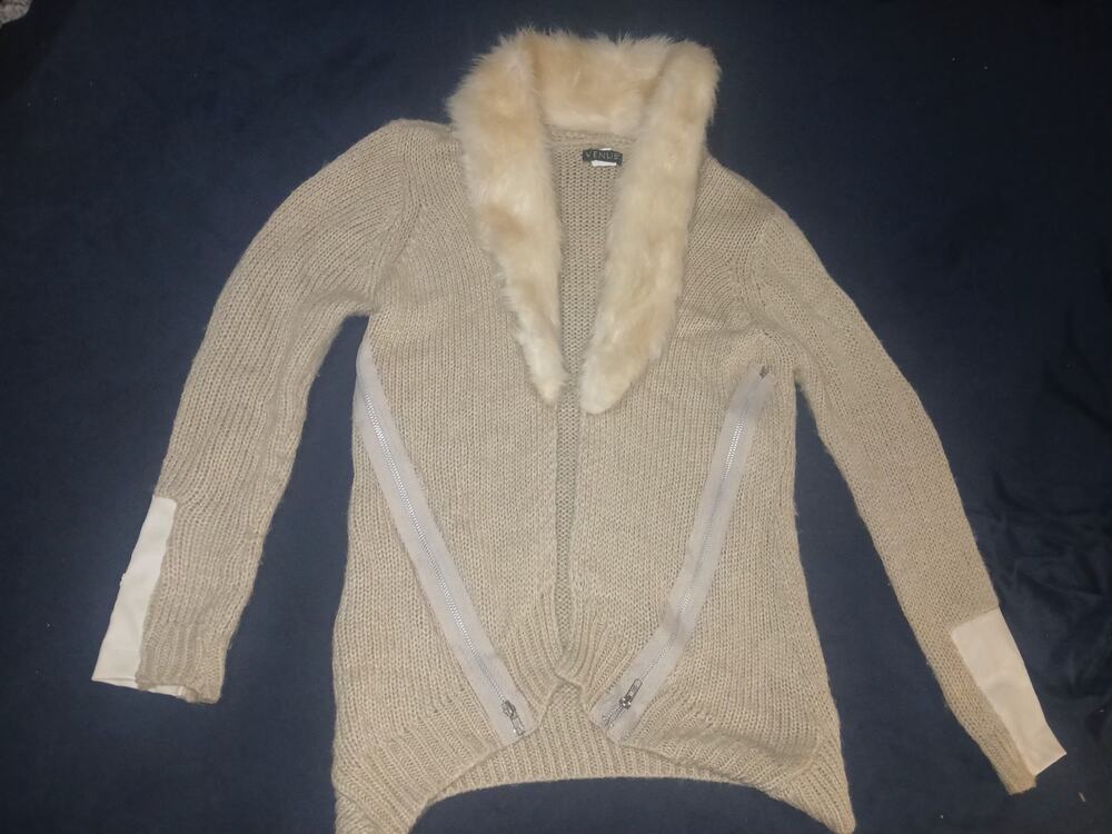 VENUS Beige Cardigan with Faux Fur Collar Womens Sz Small